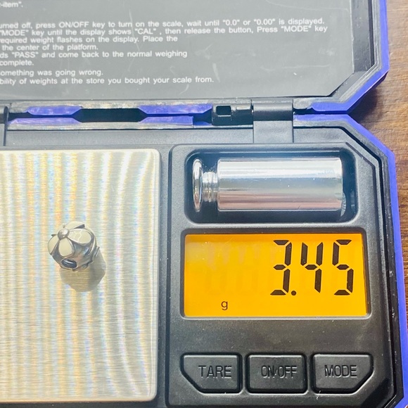 EUC Pandora 791259EN12 Sterling Silver Darling Daisies Clip w/ White Enamel - Picture 9 of 9